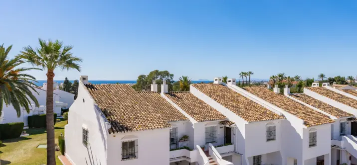 Short-term rent of middle floor apartment in Nueva Andalucía 0