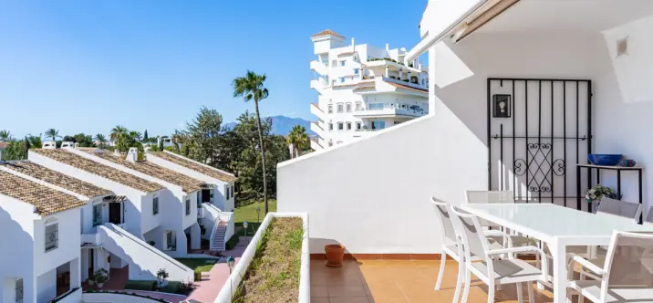 Short-term rent of middle floor apartment in Nueva Andalucía 1