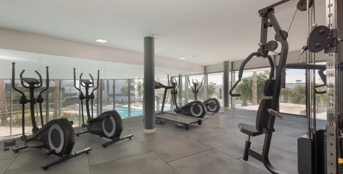 Short-term rent of middle floor apartment in Estepona 15