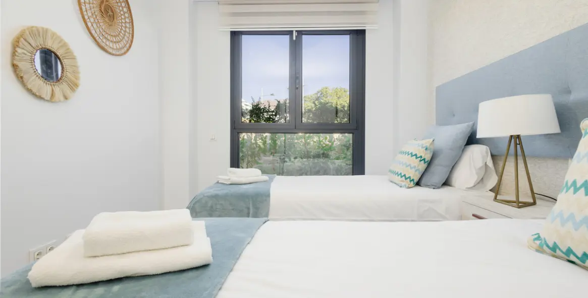 Short-term rent of middle floor apartment in Estepona 37