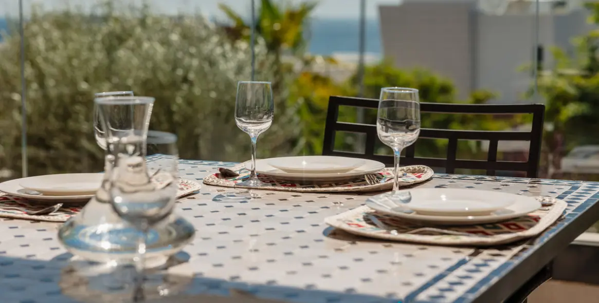 Short-term rent of middle floor apartment in Estepona 60