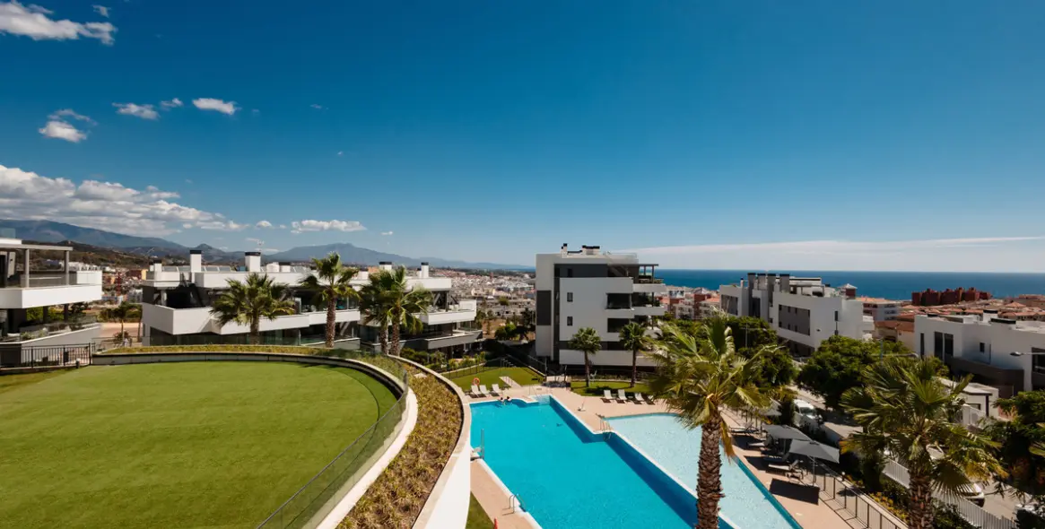 Short-term rent of middle floor apartment in Estepona 67