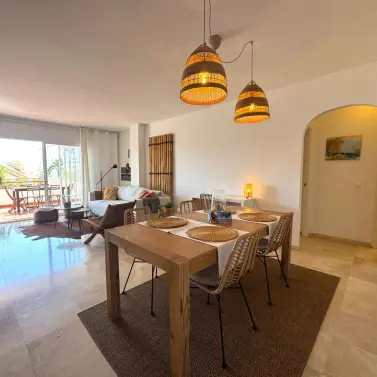 Alquiler a largo plazo de apartamento en planta baja en Bel Air