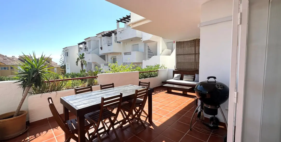 Alquiler a largo plazo de apartamento en planta baja en Bel Air 4