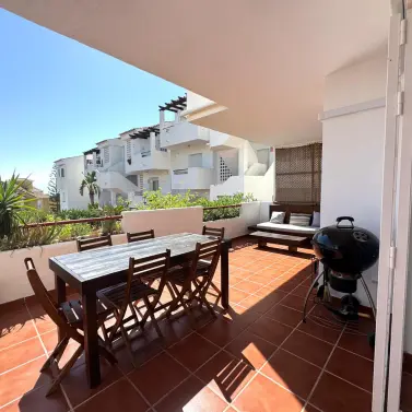 Alquiler a largo plazo de apartamento en planta baja en Bel Air