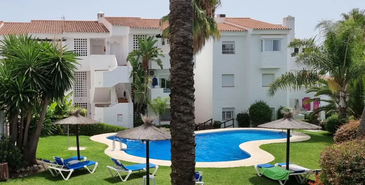 Alquiler a largo plazo de apartamento en planta baja en Bel Air 18