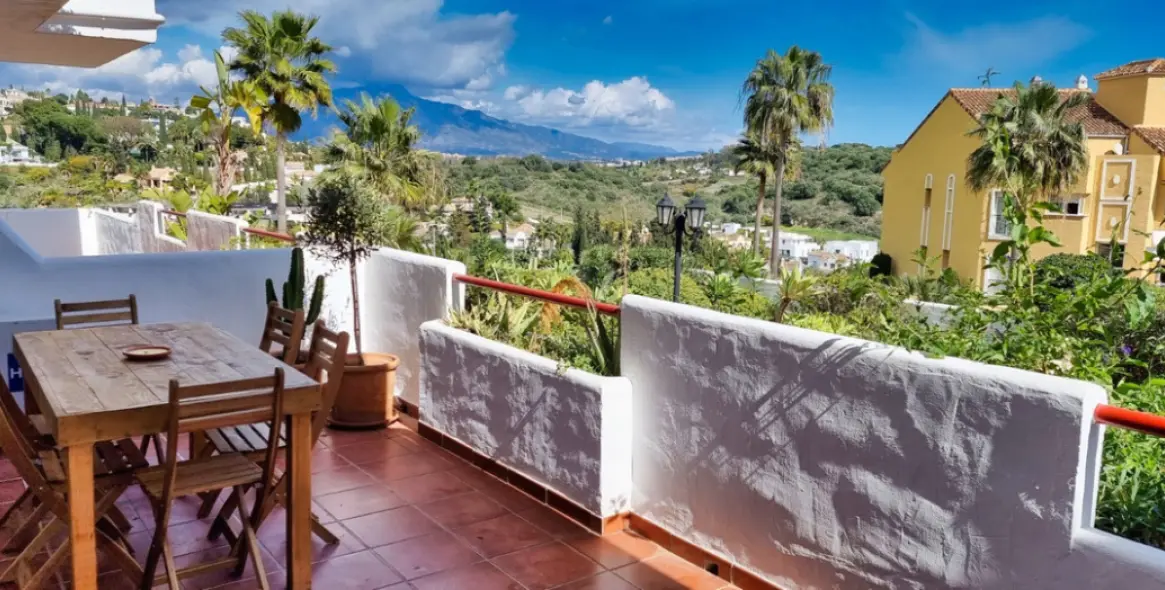 Alquiler a largo plazo de apartamento en planta baja en Bel Air 24