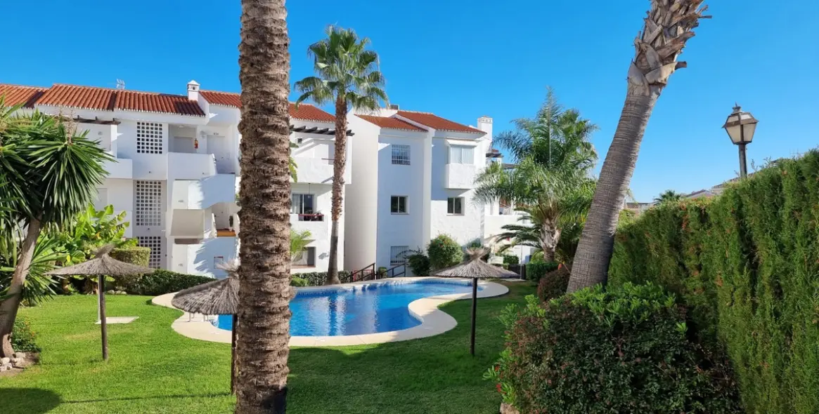 Alquiler a largo plazo de apartamento en planta baja en Bel Air 26