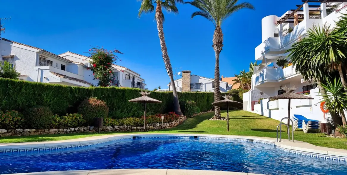 Alquiler a largo plazo de apartamento en planta baja en Bel Air 29