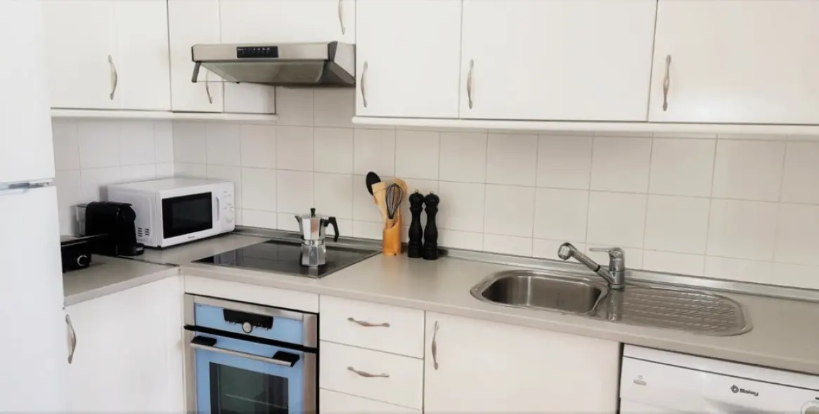 Alquiler a largo plazo de apartamento en planta baja en Bel Air 34