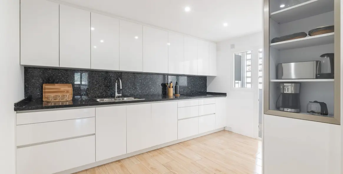 Short-term rent of penthouse in Nueva Andalucía 8