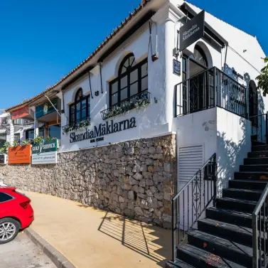 Long-term rent of office in Nueva Andalucía