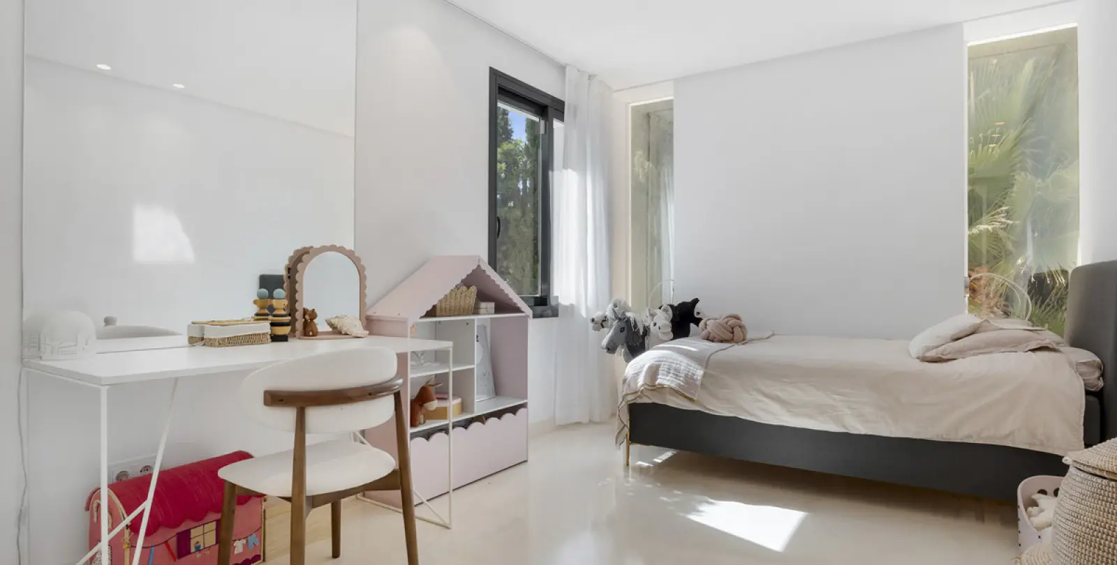 Short-term rent of detached villa in Nueva Andalucía 3