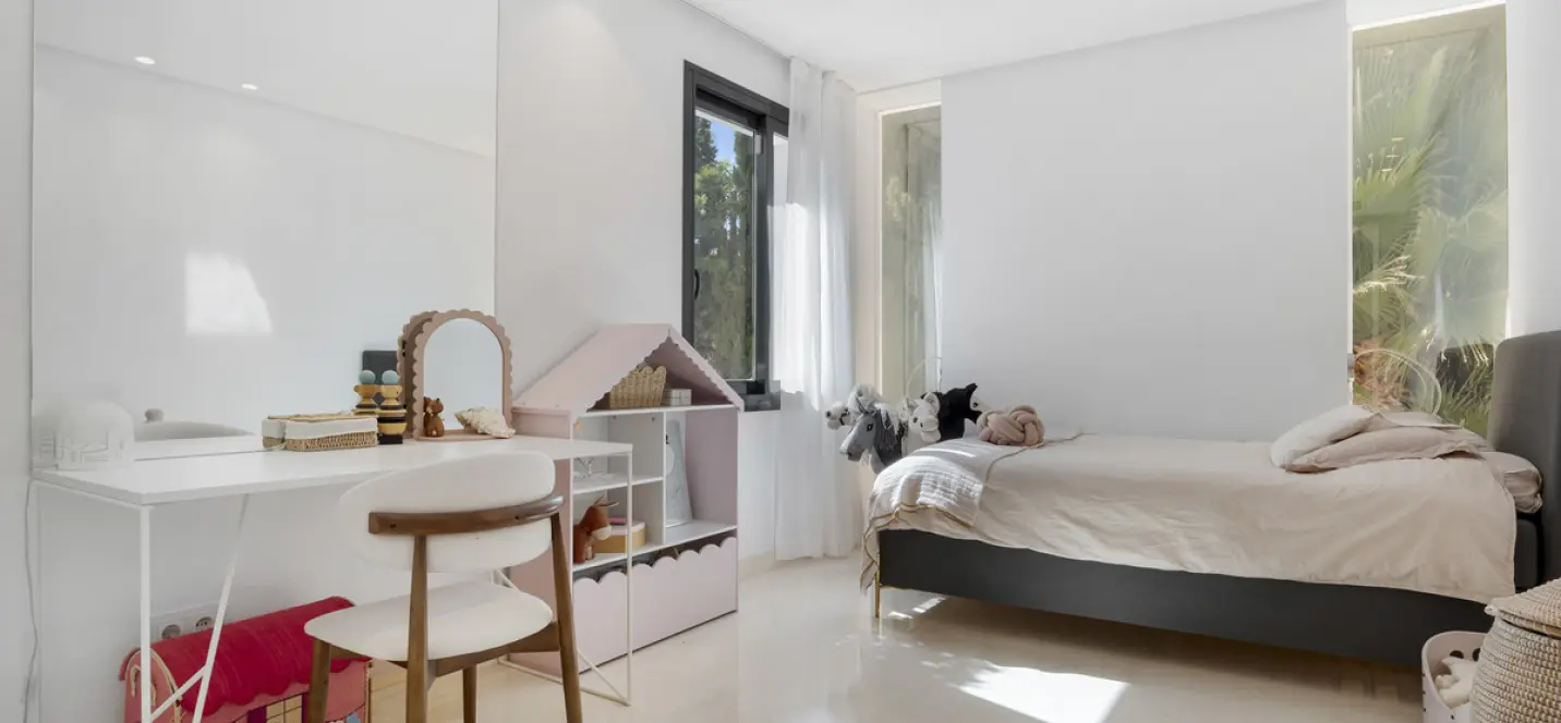 Short-term rent of detached villa in Nueva Andalucía 2