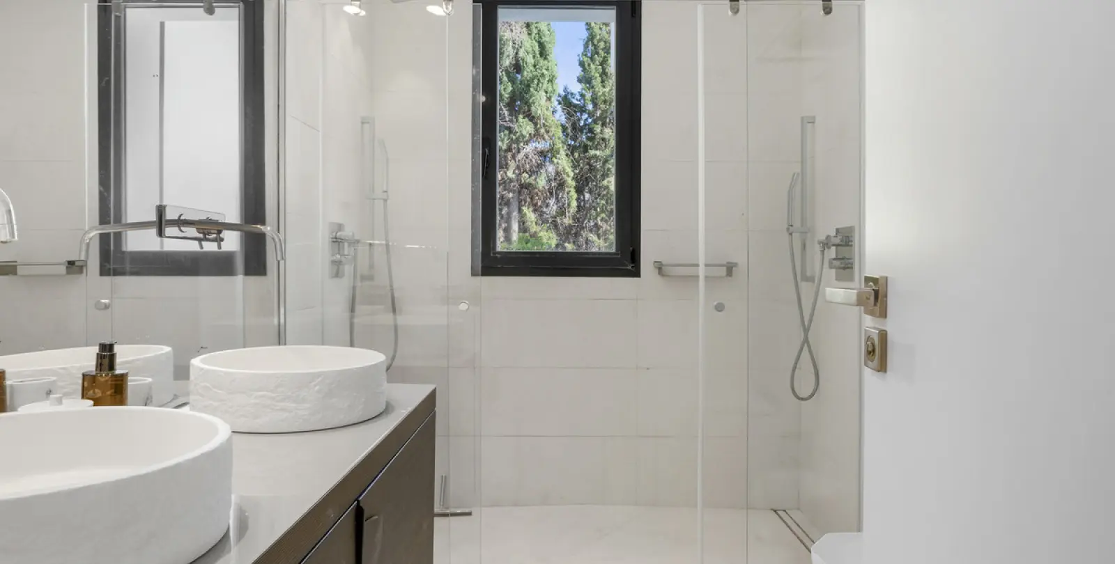Short-term rent of detached villa in Nueva Andalucía 4