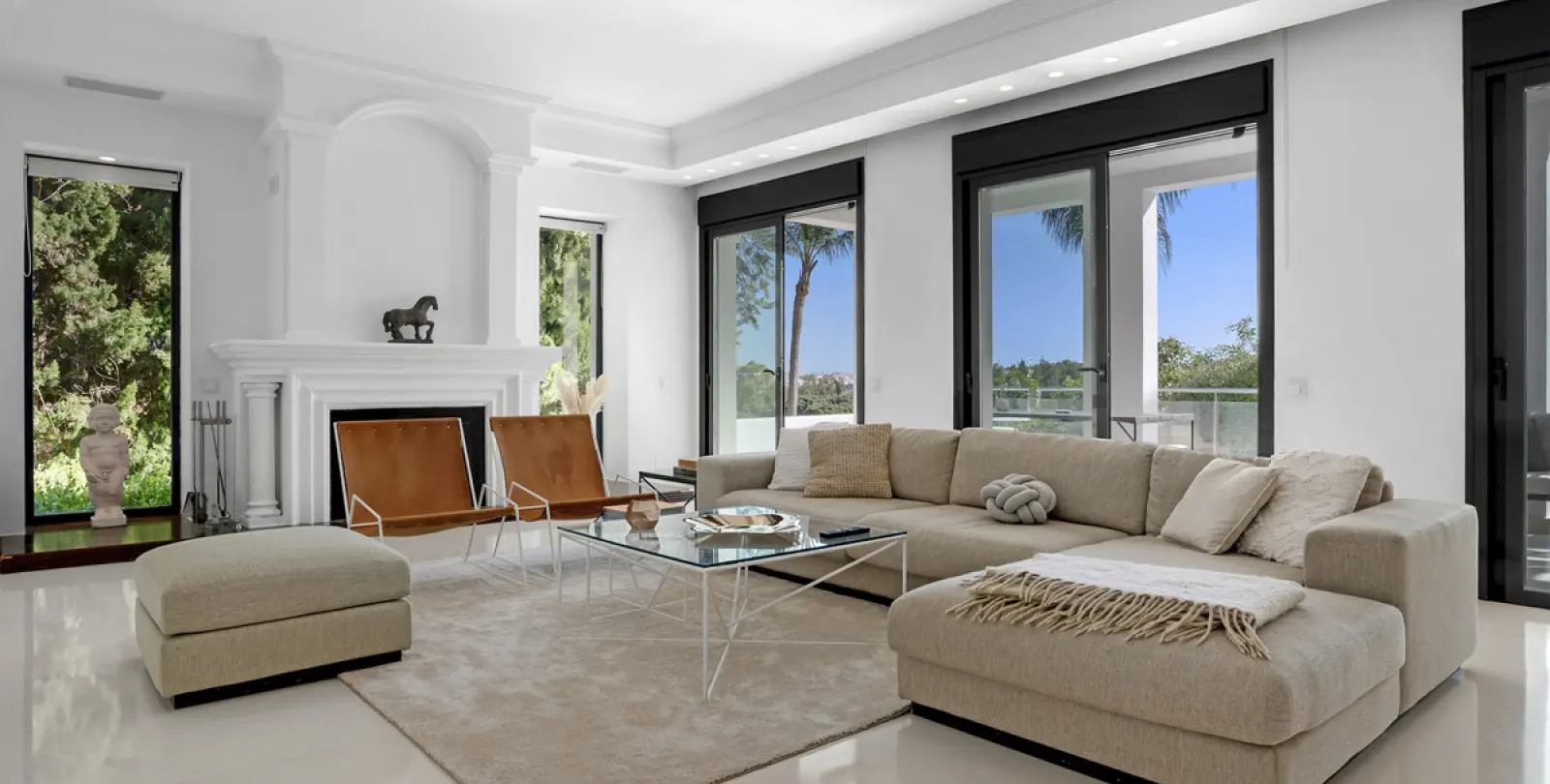 Short-term rent of detached villa in Nueva Andalucía 14