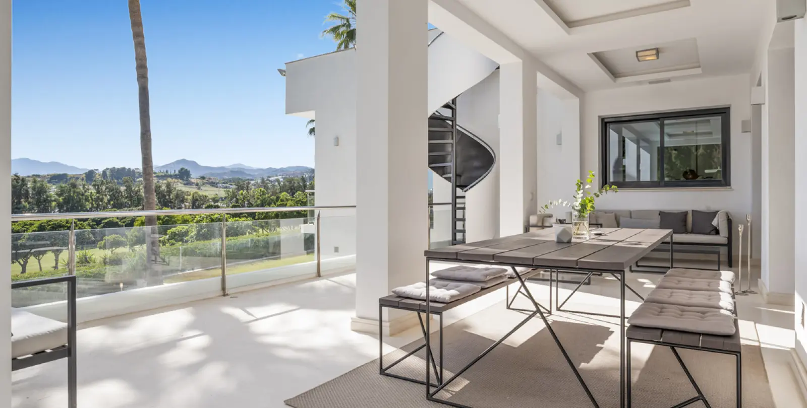 Short-term rent of detached villa in Nueva Andalucía 18
