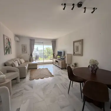 Venta de apartamento en planta baja en El Paraiso