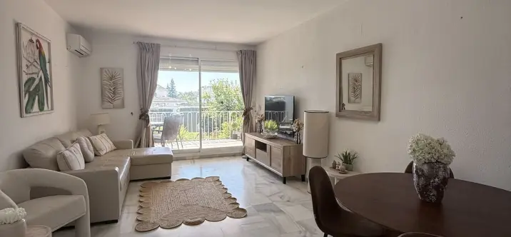 Venta de apartamento en planta baja en El Paraiso 3