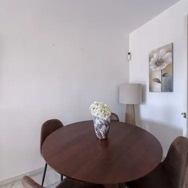 Venta de apartamento en planta baja en El Paraiso