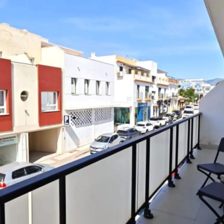 Sale of middle floor apartment in Cancelada