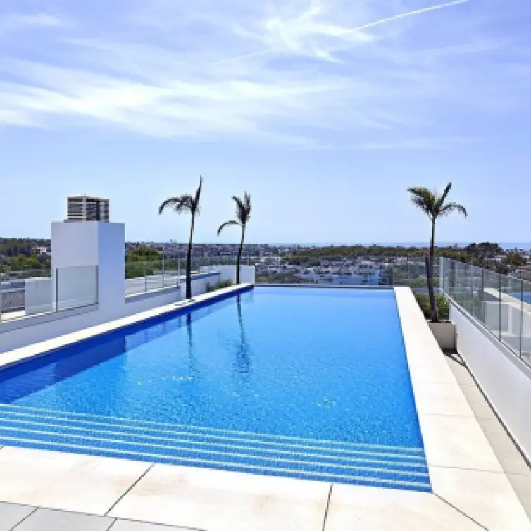 Sale of middle floor apartment in Cancelada