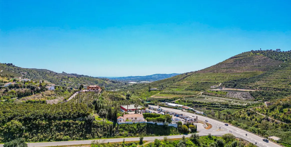 Venta de villa independiente en La Viñuela 51