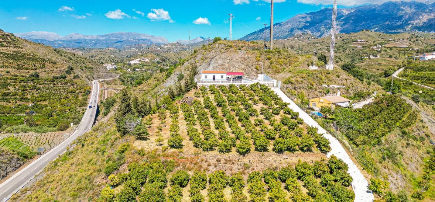 Sale of detached villa in La Viñuela 0