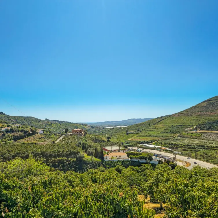 Sale of detached villa in La Viñuela