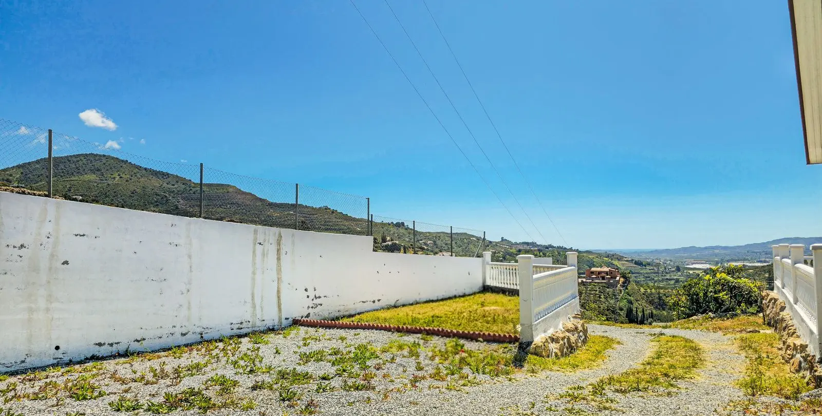 Venta de villa independiente en La Viñuela 47