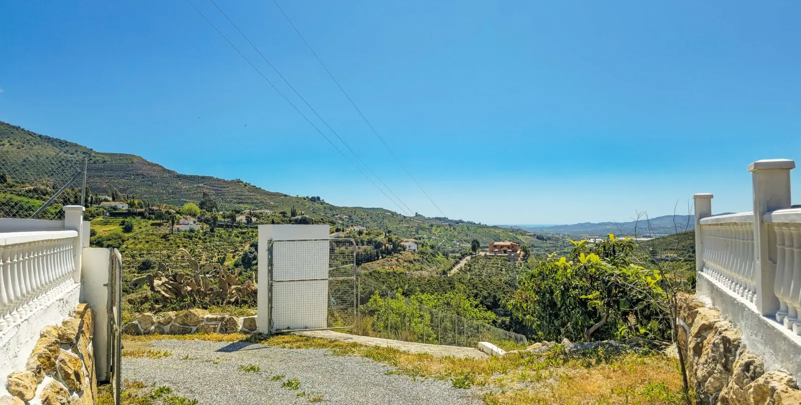 Venta de villa independiente en La Viñuela 48