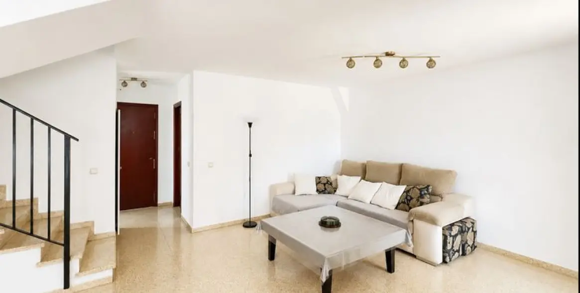 Sale of semi-detached house in Estepona 18