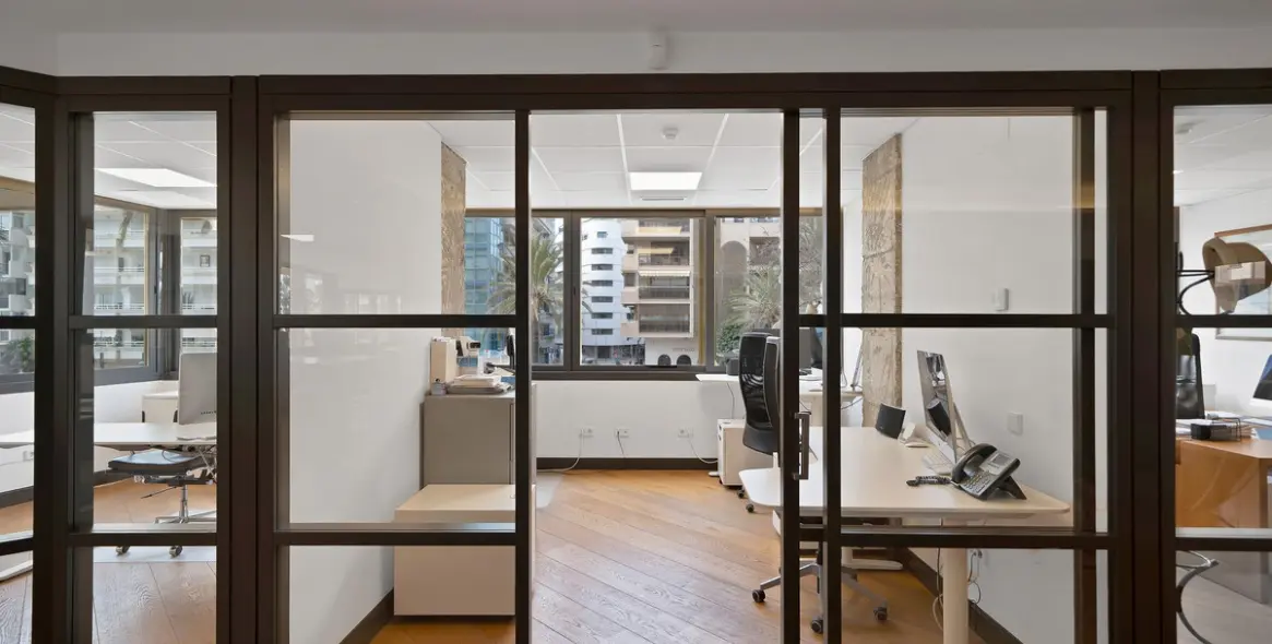 Sale of office in Marbella 14