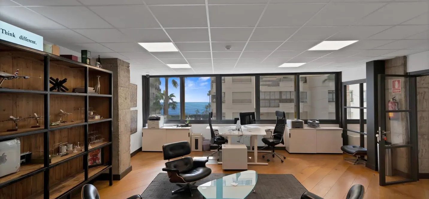 Sale of office in Marbella 1