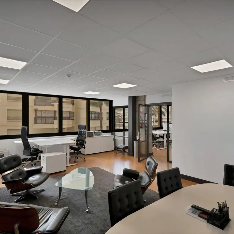 Sale of office in Marbella