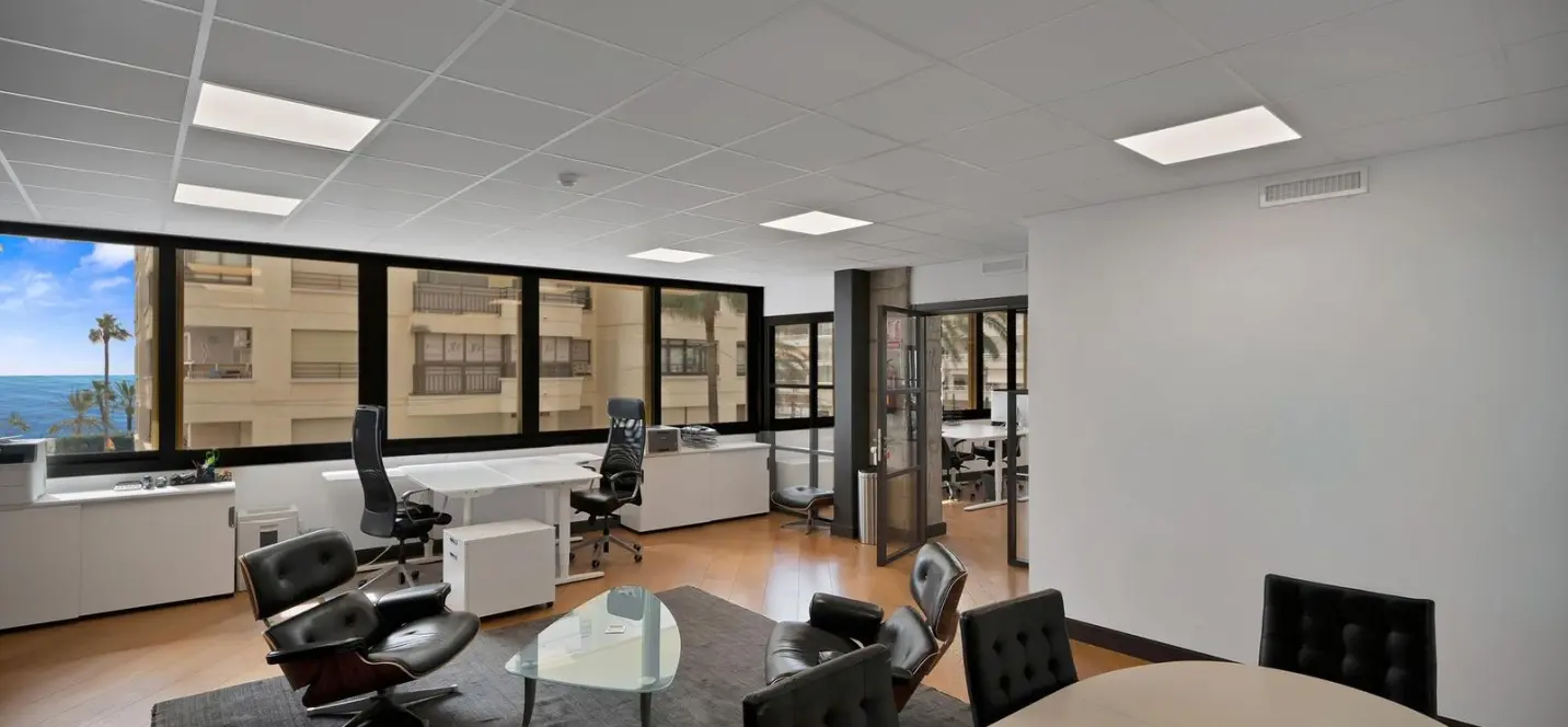 Sale of office in Marbella 4