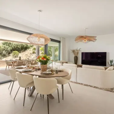 Long-term rent of middle floor apartment in Altos de los Monteros