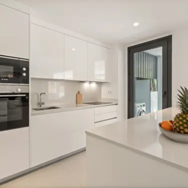 Long-term rent of middle floor apartment in Altos de los Monteros
