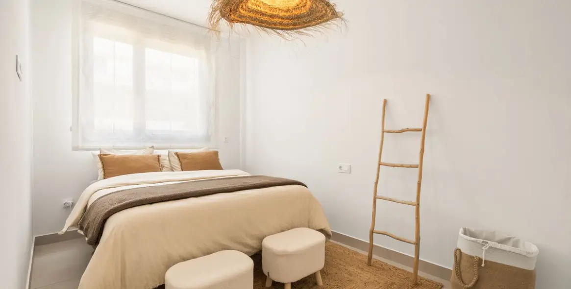Long-term rent of middle floor apartment in Altos de los Monteros 9