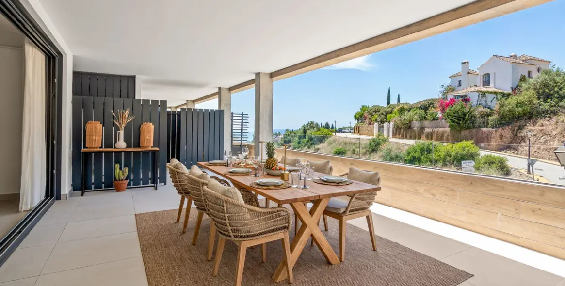 Long-term rent of middle floor apartment in Altos de los Monteros 11