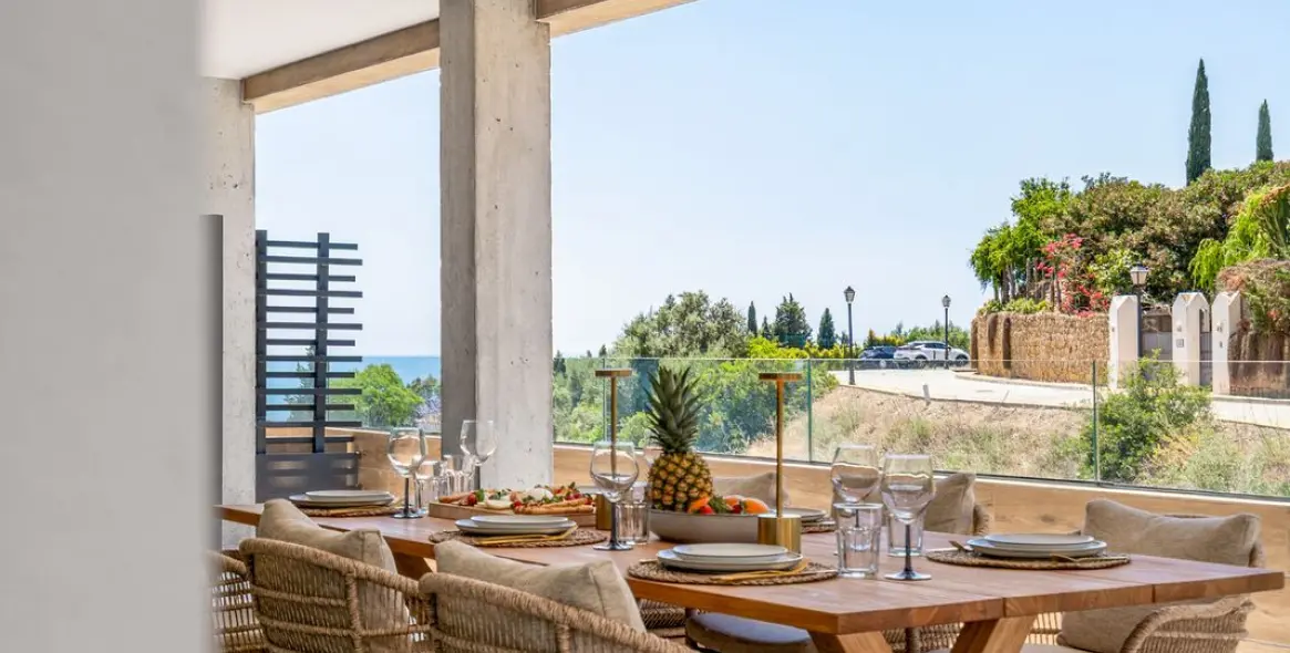 Long-term rent of middle floor apartment in Altos de los Monteros 25