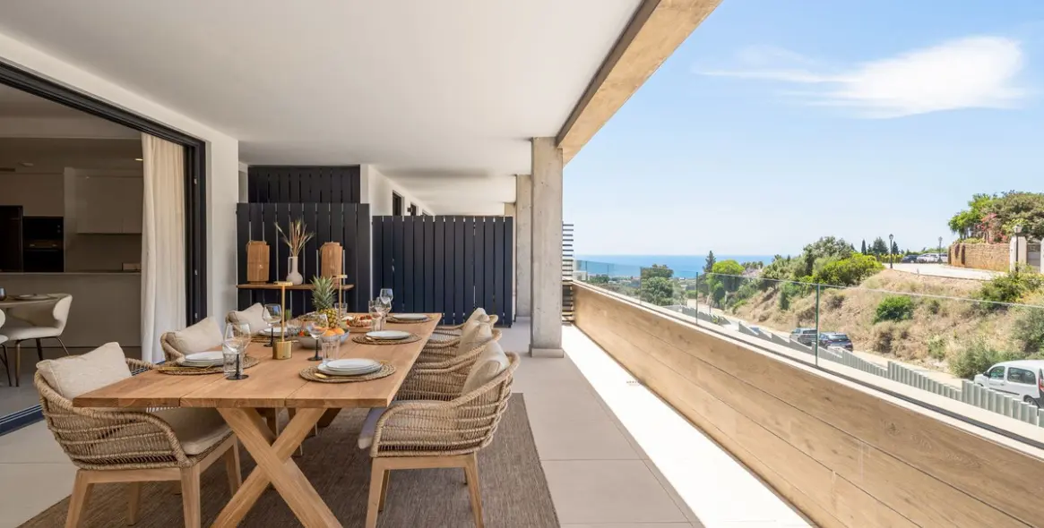 Long-term rent of middle floor apartment in Altos de los Monteros 27