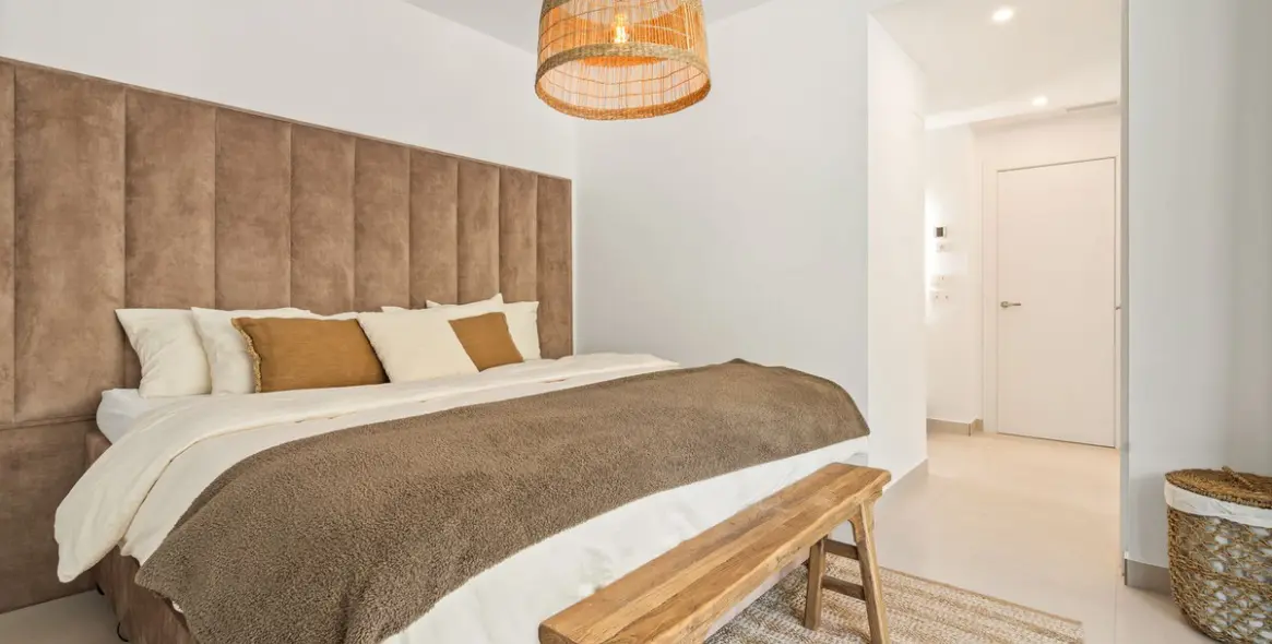 Long-term rent of middle floor apartment in Altos de los Monteros 7