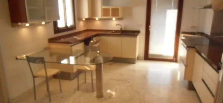 Long-term rent of middle floor apartment in Sierra Blanca 2