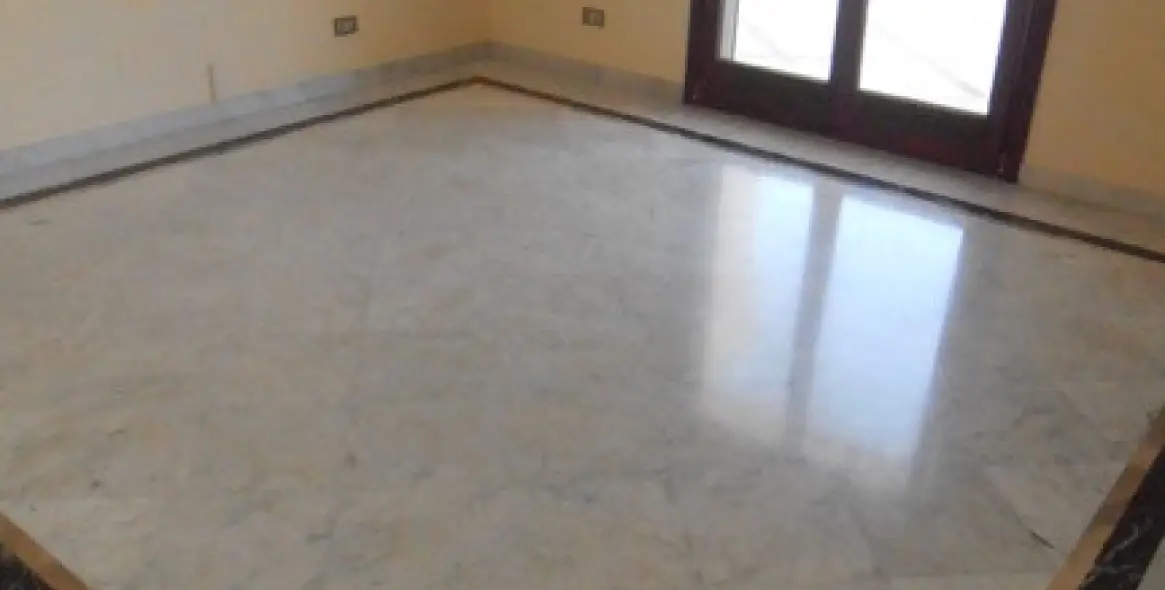 Long-term rent of middle floor apartment in Sierra Blanca 5