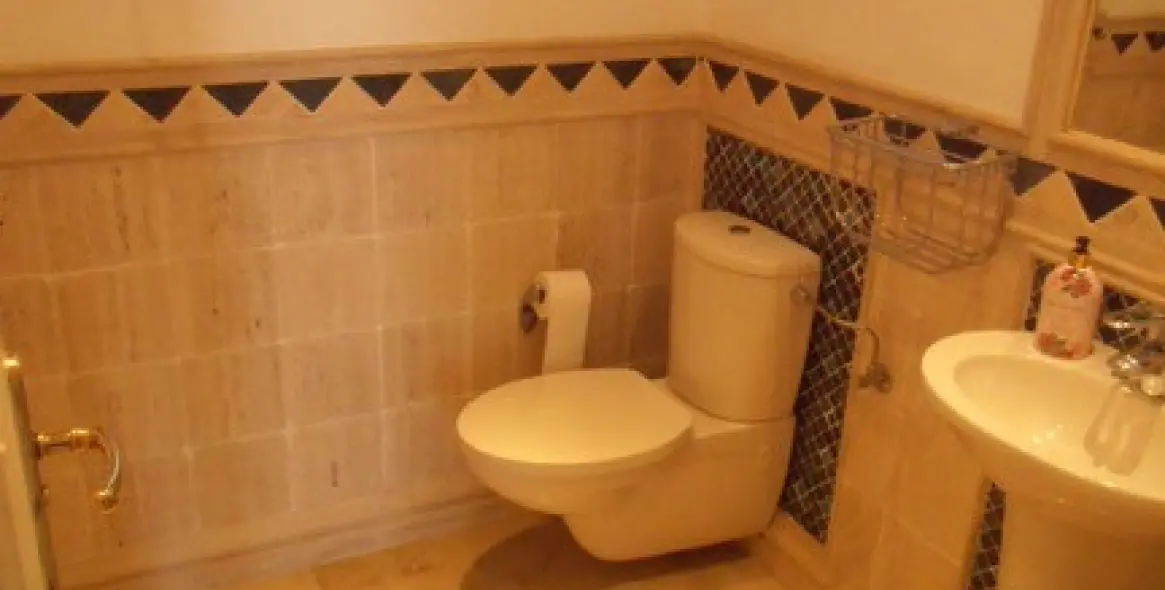 Long-term rent of middle floor apartment in Sierra Blanca 18