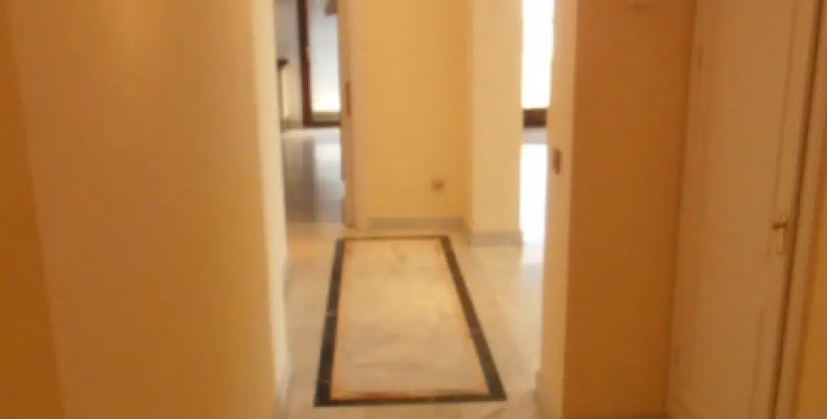 Long-term rent of middle floor apartment in Sierra Blanca 23