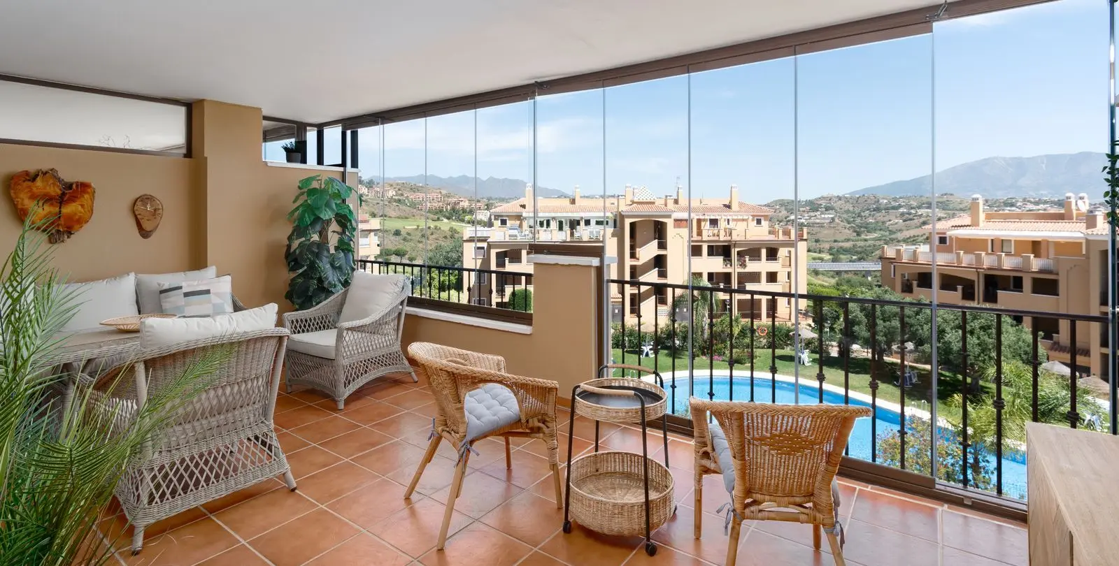 Продажа апартаментов на среднем этаже в La Cala de Mijas 2