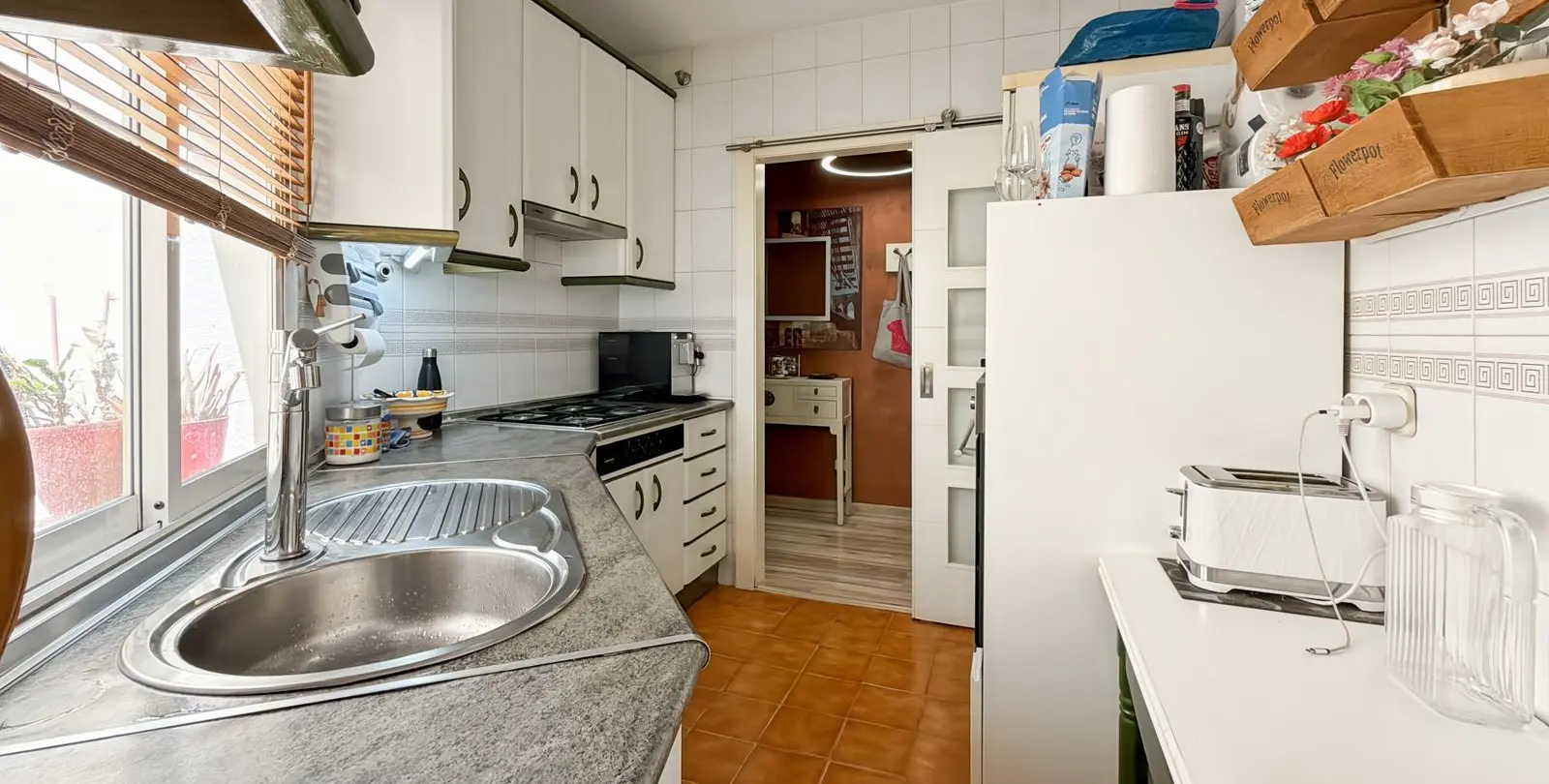 Продажа апартаментов на среднем этаже в La Victoria 8