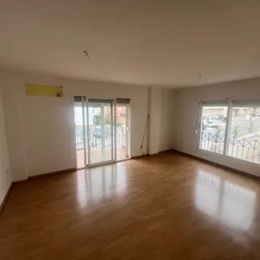 Продажа апартаментов на среднем этаже в Estepona